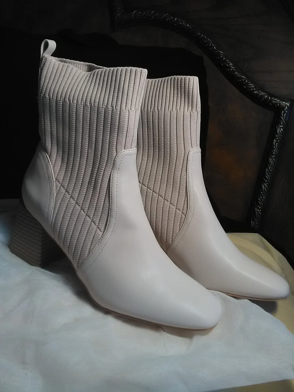 NIBAG BOUTIQUE FASHION Women’s Cream Knit Ankle Boots STRETCH SZ. 7.5 SEXY